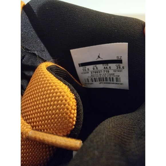 Nike Air Jordan  Retro Style  378037-710 - Picture 6 of 6